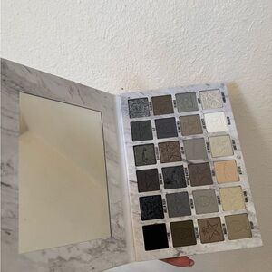 Gray and Green Eyeshadow Palette